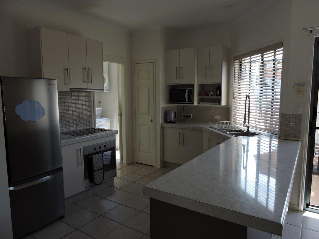 Koola Beach Apartments Bargara