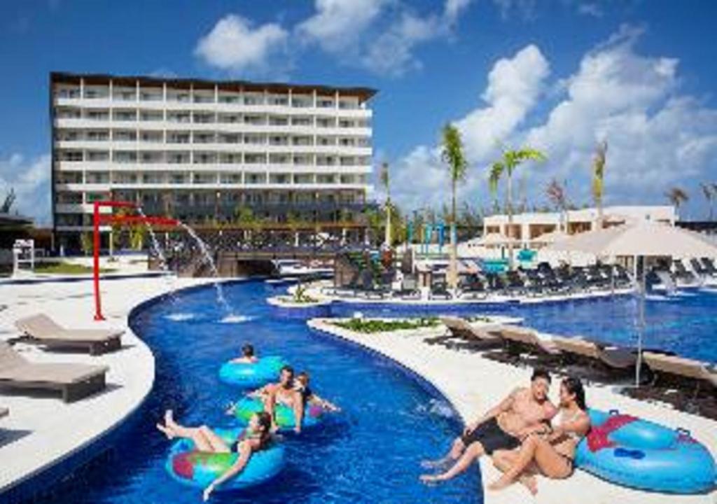 Royalton Blue Waters photo 85