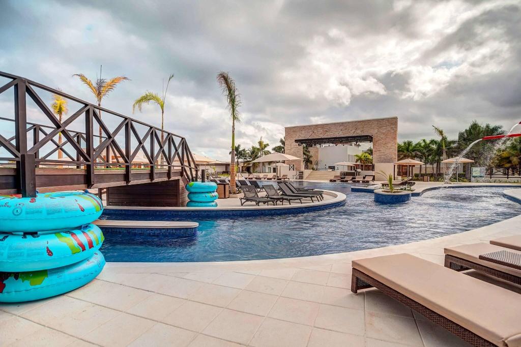 Royalton Blue Waters photo 92