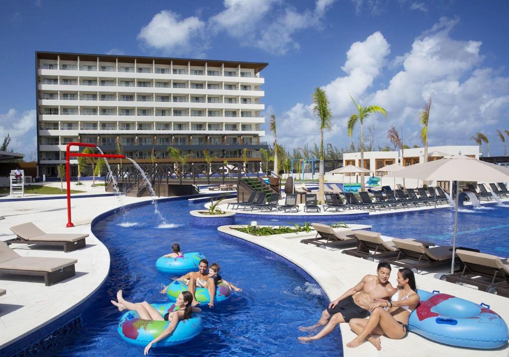 Royalton Blue Waters photo 367