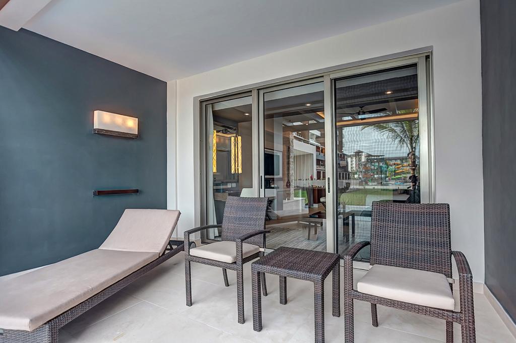 Royalton Blue Waters photo 43