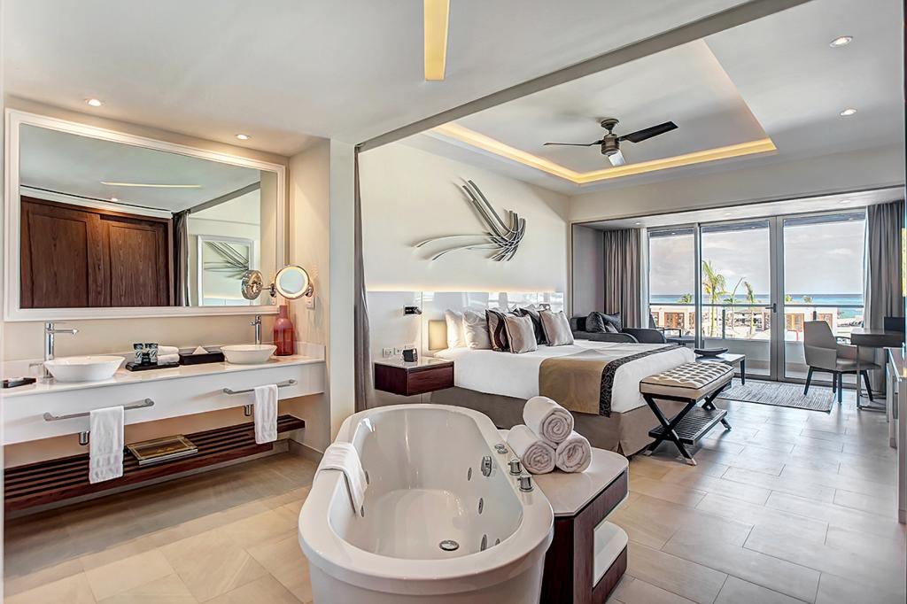Royalton Blue Waters photo 46