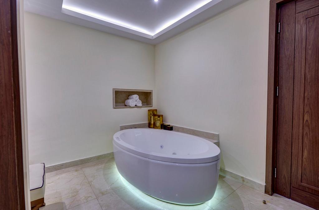 Royalton Blue Waters photo 280