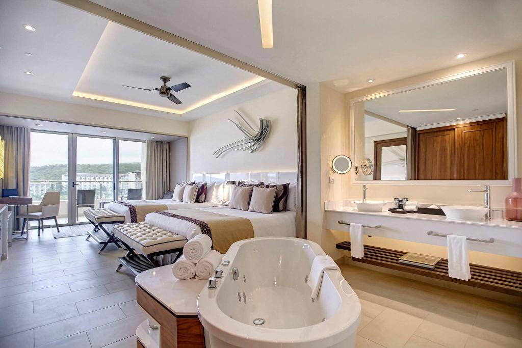 Royalton Blue Waters photo 113