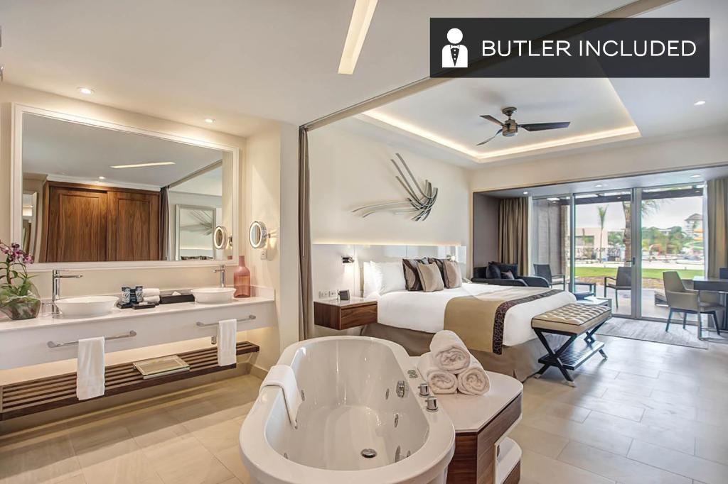 Royalton Blue Waters photo 302