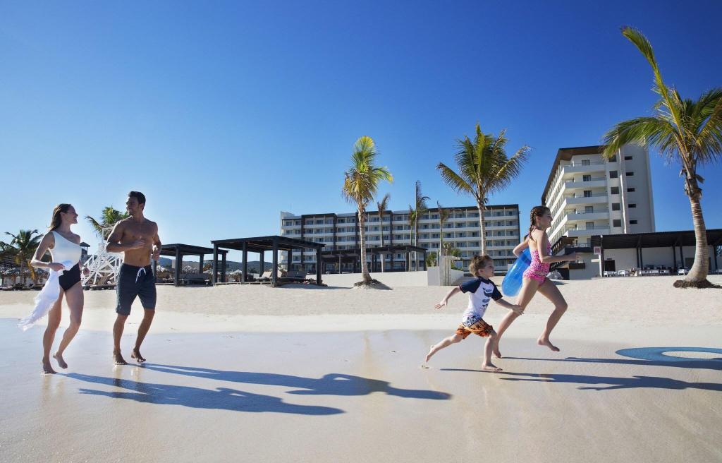 Royalton Blue Waters photo 384