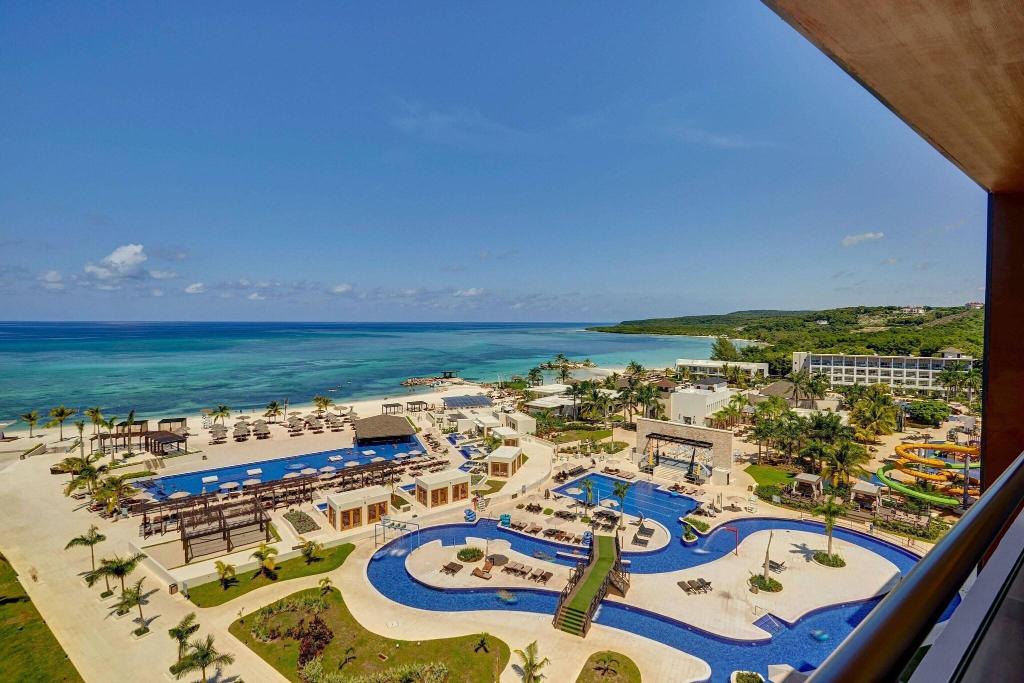 Royalton Blue Waters photo 245