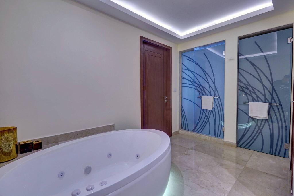 Royalton Blue Waters photo 241