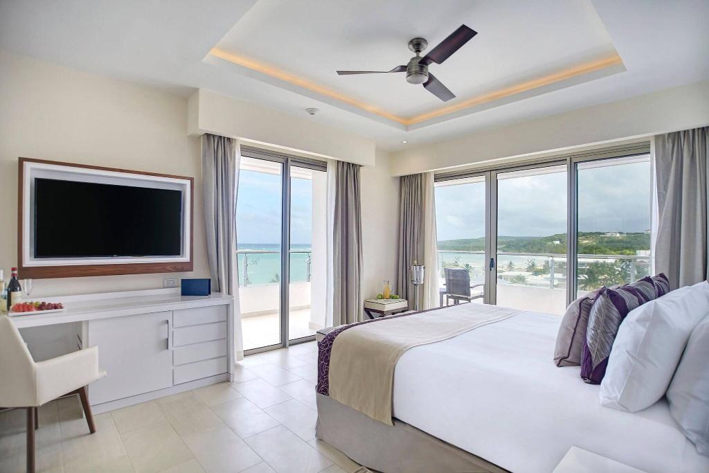 Royalton Blue Waters photo 266