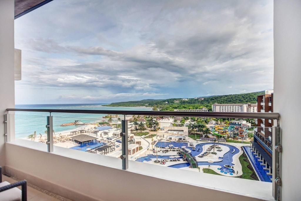 Royalton Blue Waters photo 210