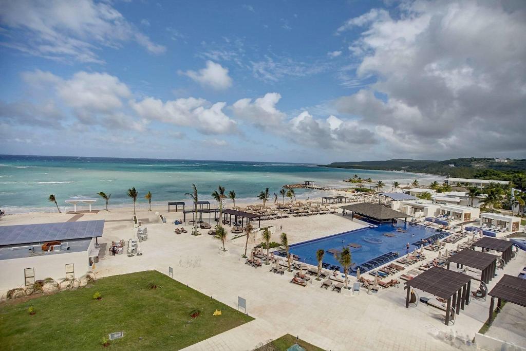 Royalton Blue Waters photo 225
