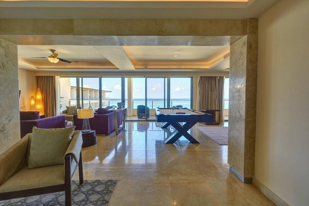 Royalton Blue Waters photo 351