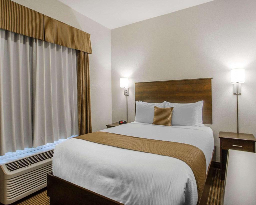 Quality Inn And Suites Estevan Area