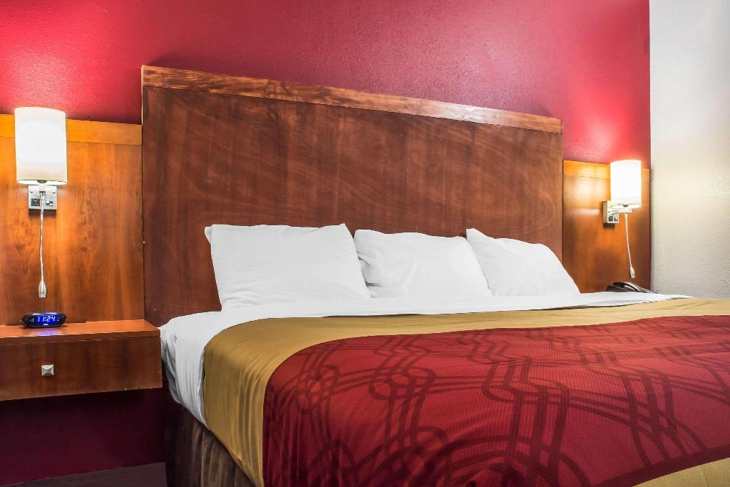 Econo Lodge Rochester