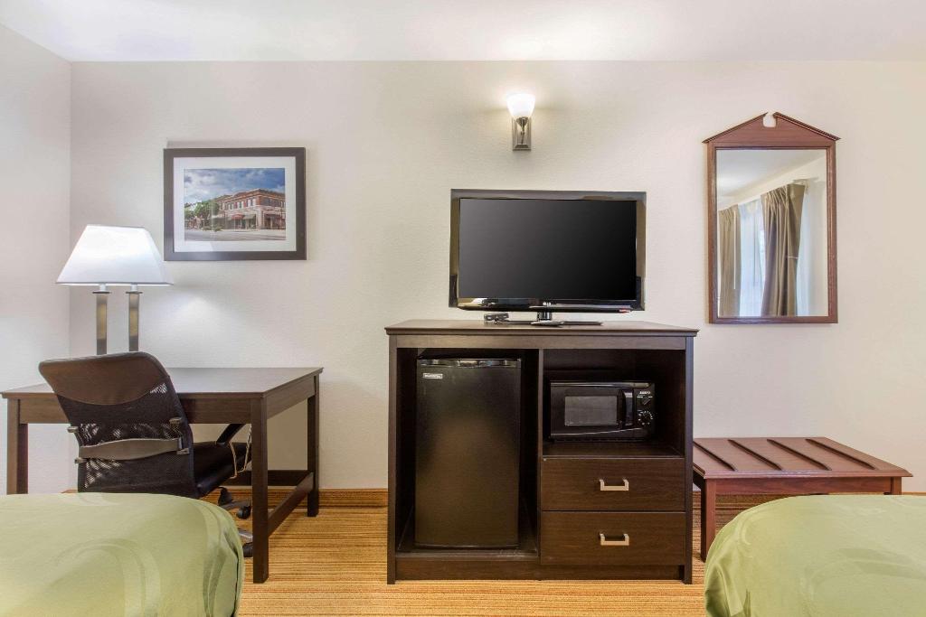 Arab Knights Inn 