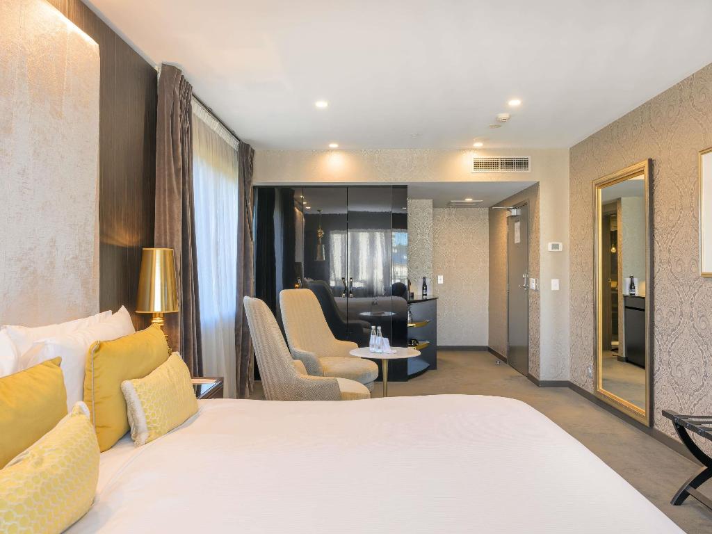 hotel-thumb