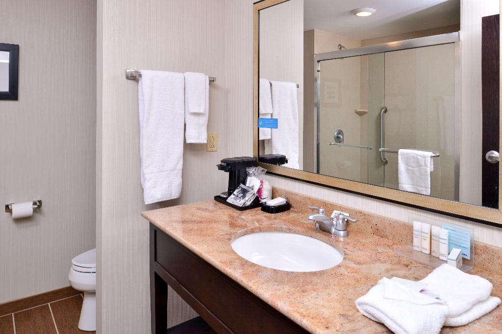Hampton Inn & Suites California