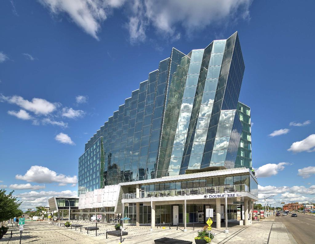 Hyatt Place Edmonton / Downtown