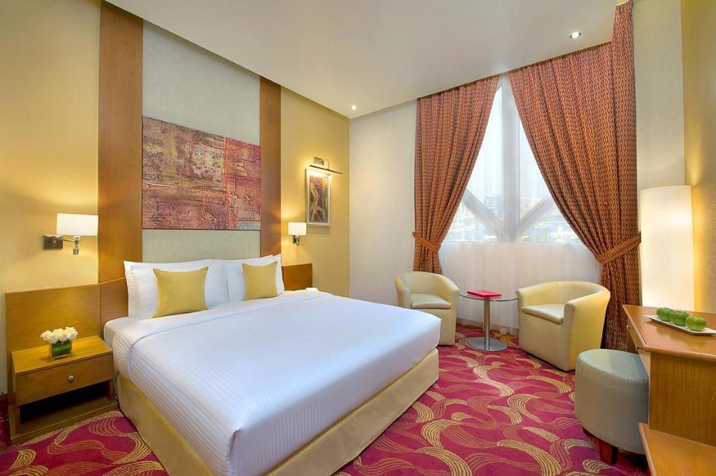 hotel-thumb