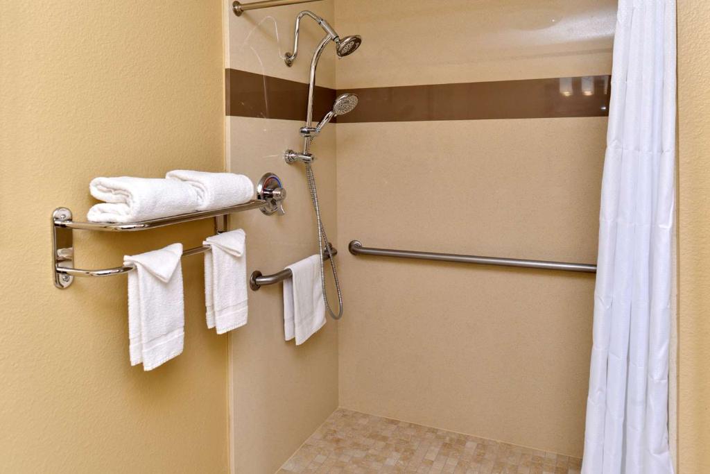 Best Western Long Beach Inn