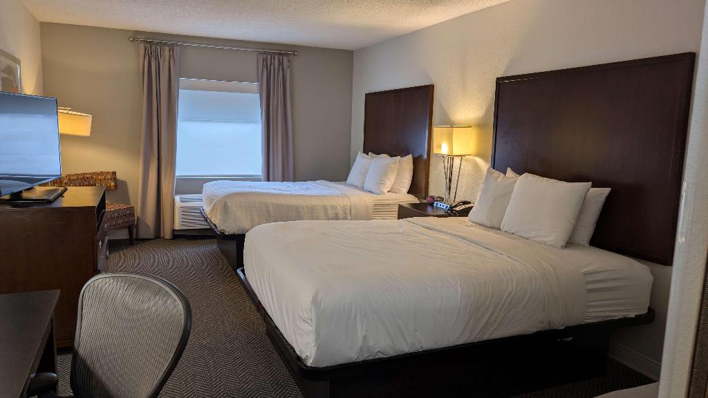 Best Western Plus Columbus North Ft. Moor