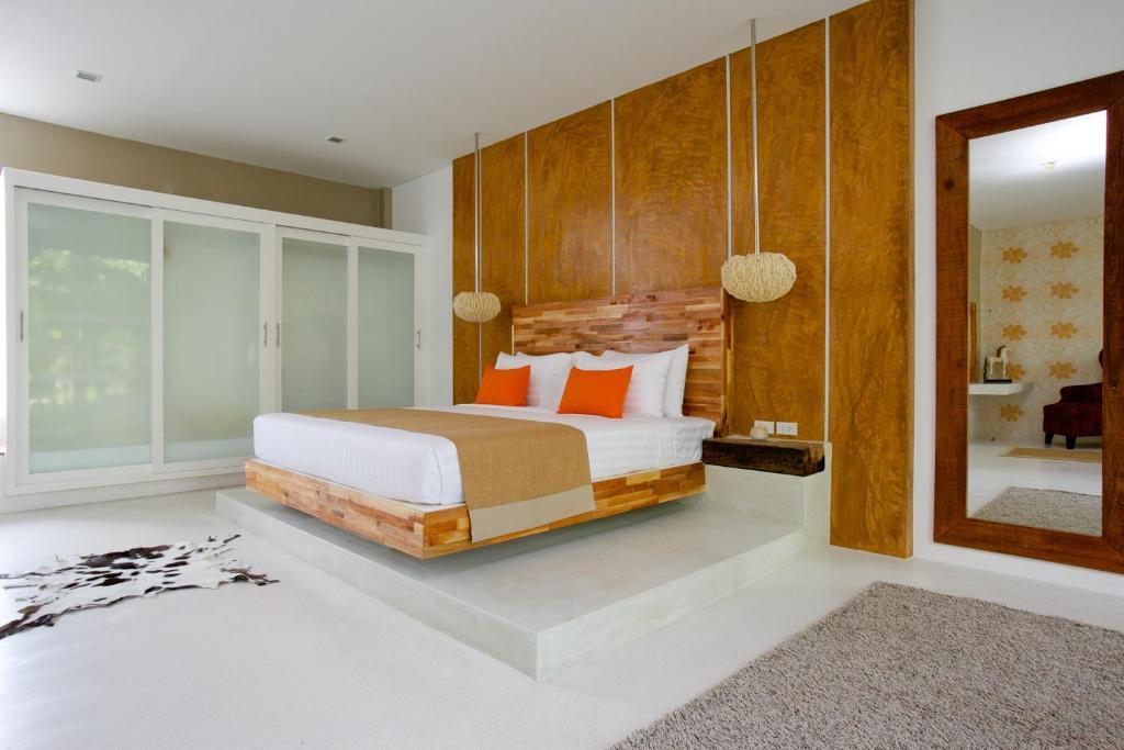 Summer Luxury Beach Resort & Spa SHA Certified