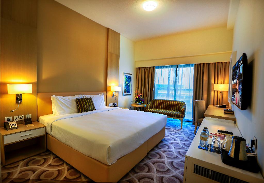 hotel-thumb