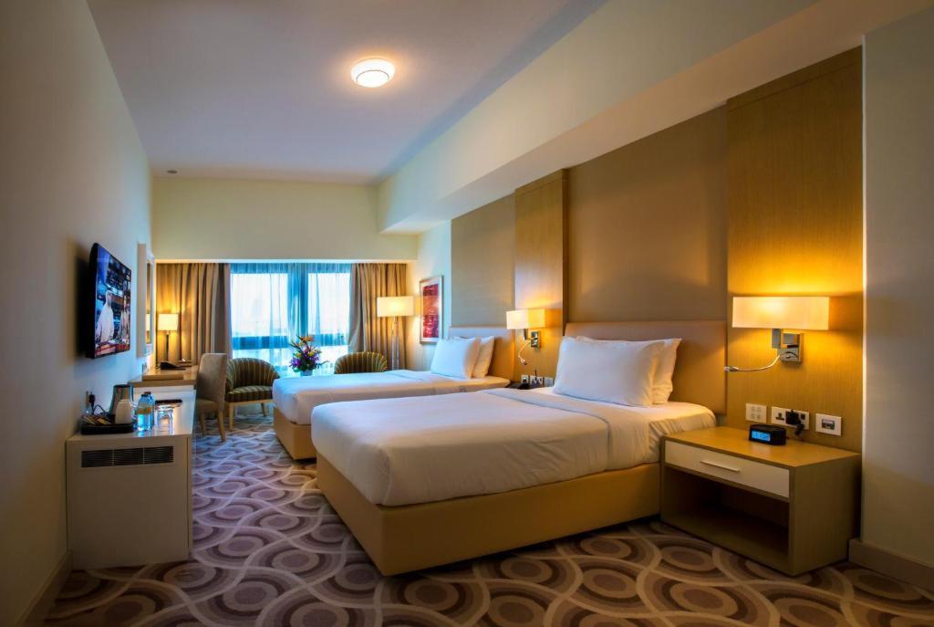 hotel-thumb