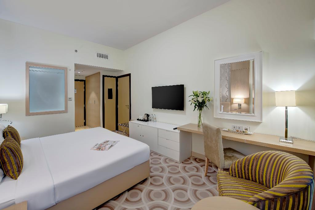 hotel-thumb