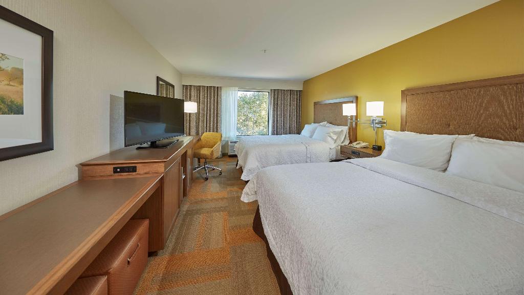 Hampton Inn and Suites Hood River, OR