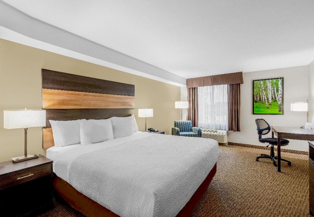 Days Inn & Suites by Wyndham Lindsay