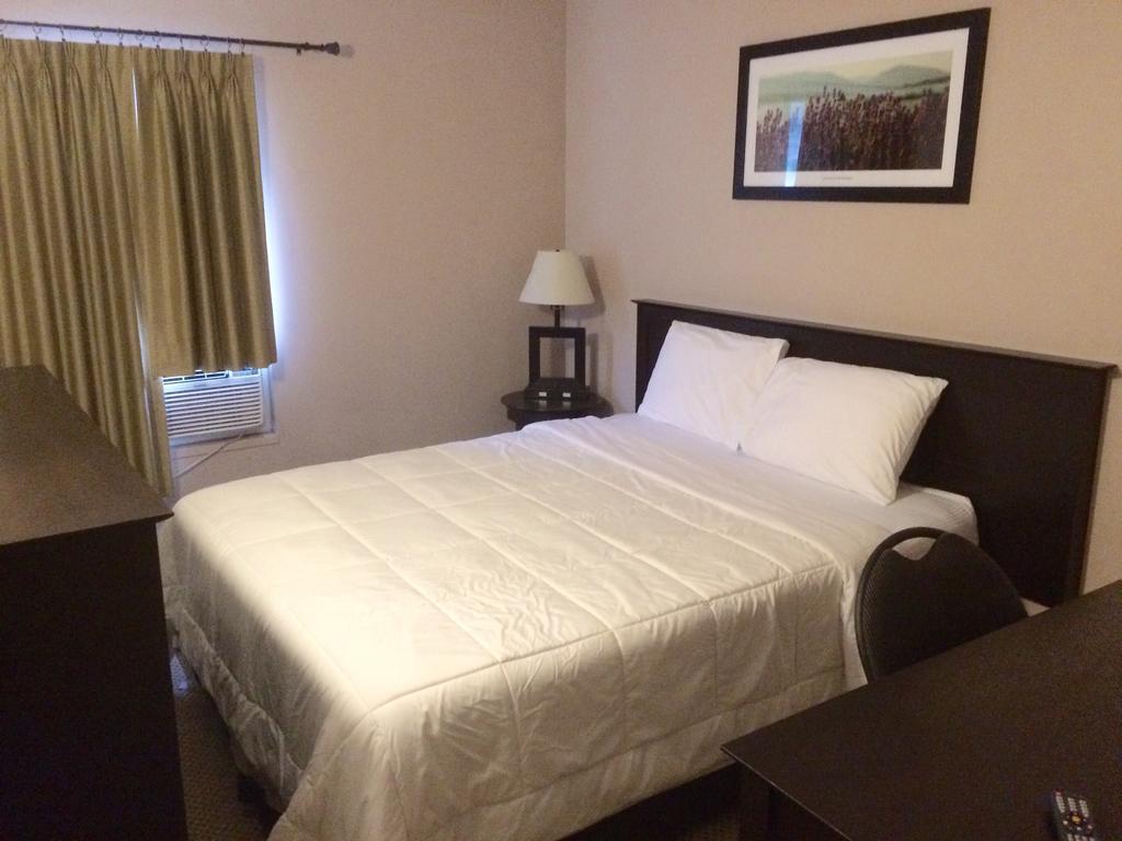 Barriere Motor Inn Bmi