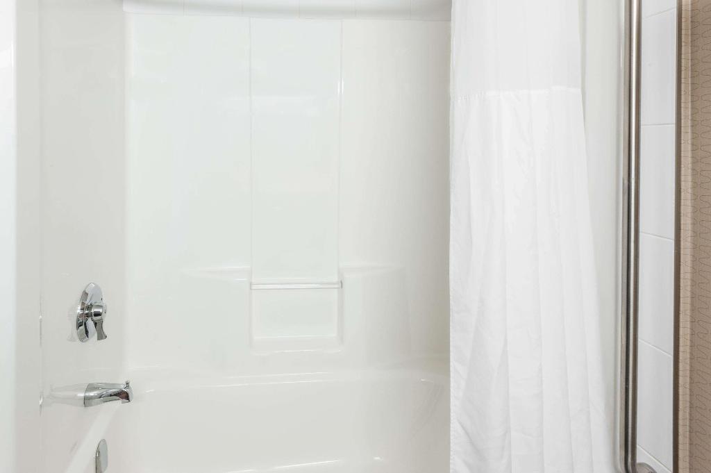 Ramada by Wyndham Moose Jaw