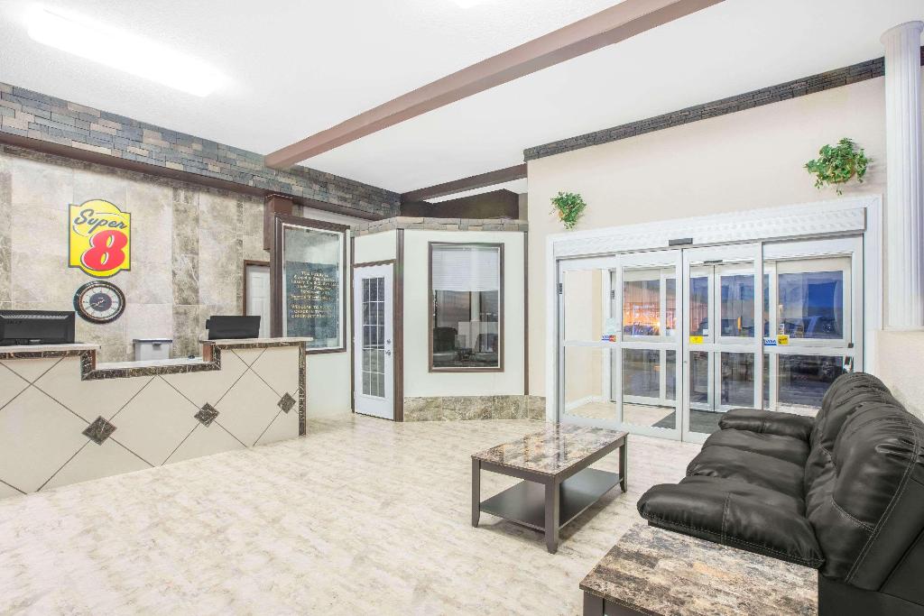 High Point Inn And Suites