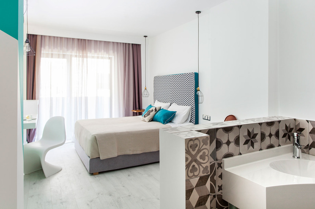 Blue Bottle Boutique Hotel