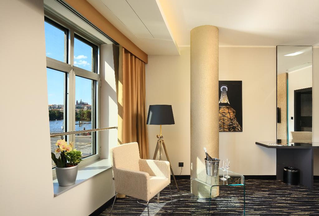 Dancing House Hotel