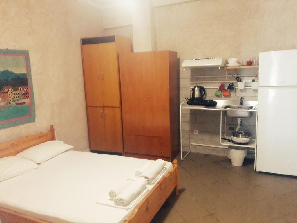 Artemis Studios & Apartments