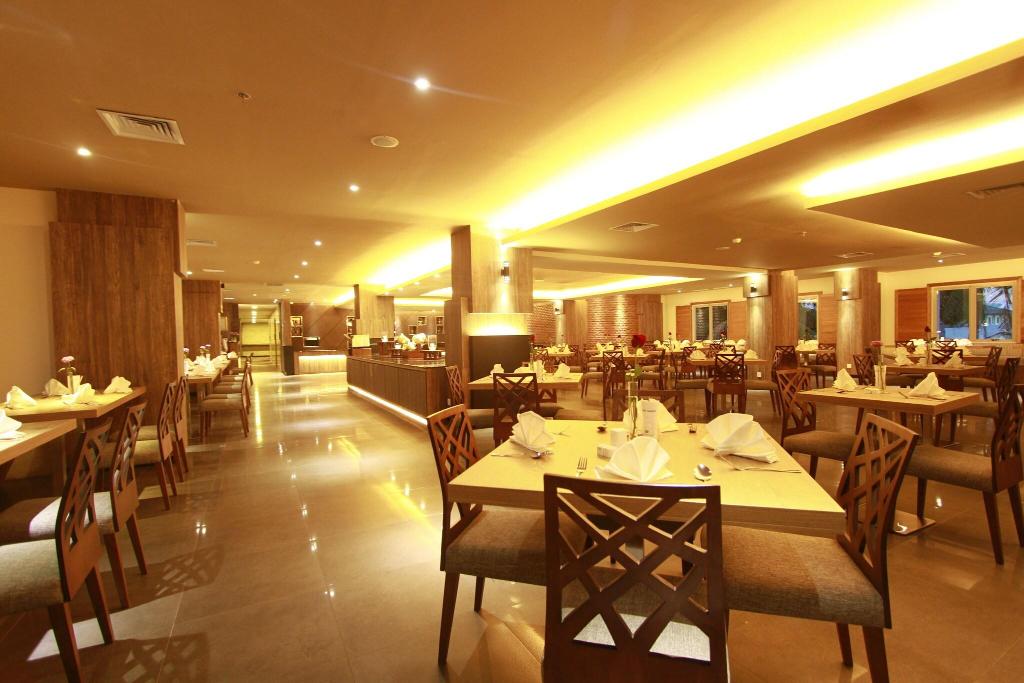  FOX HOTEL NAGOYA BATAM