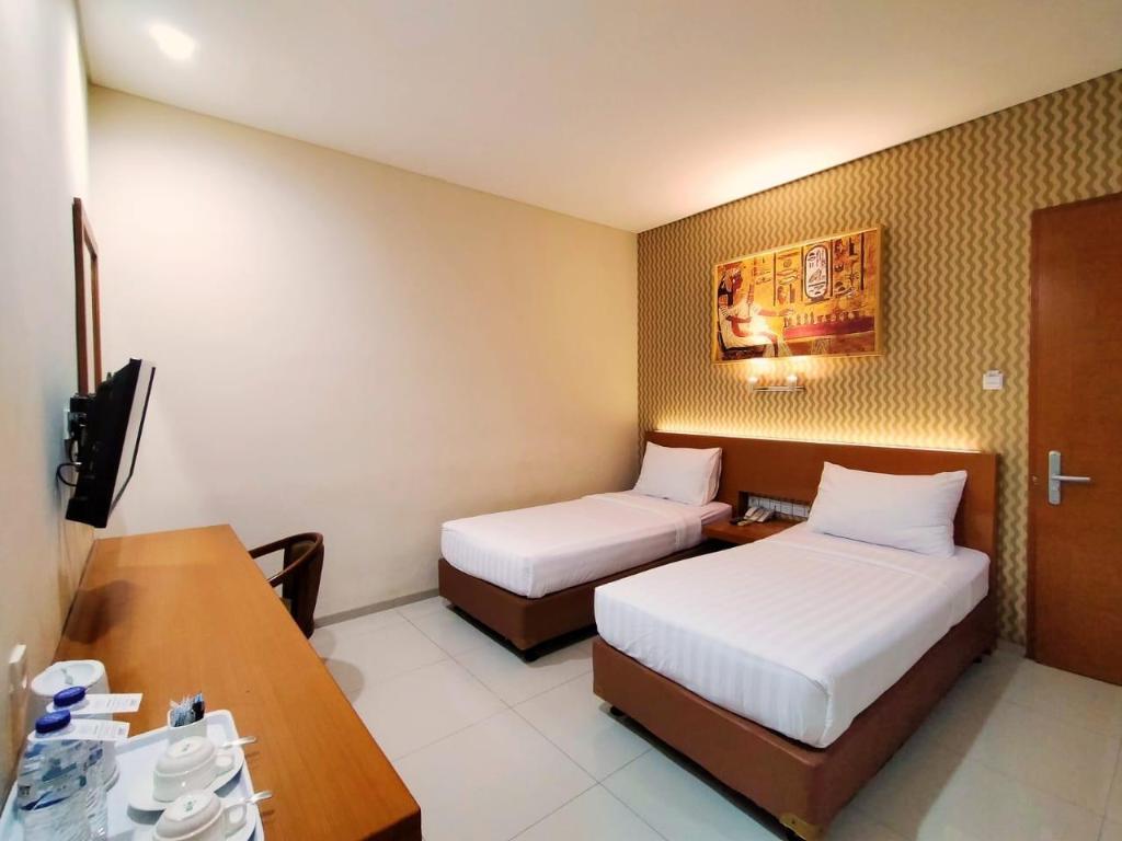 Papyrus Tropical Bogor