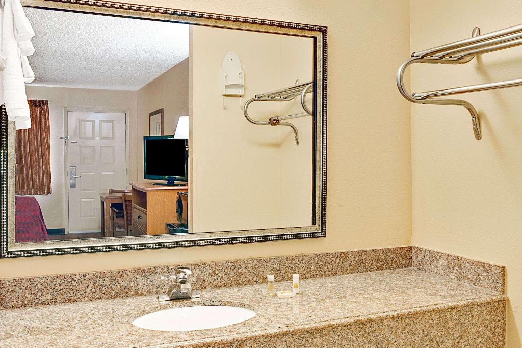 Days Inn by Wyndham Boerne