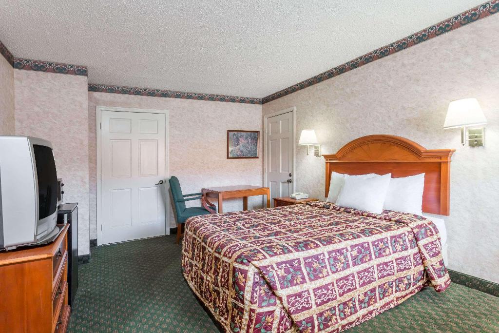 Days Inn by Wyndham Petersburg/South Fort Lee