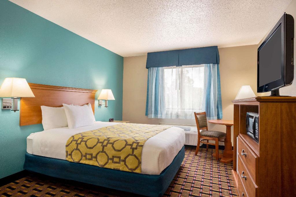 Baymont by Wyndham Warrenton