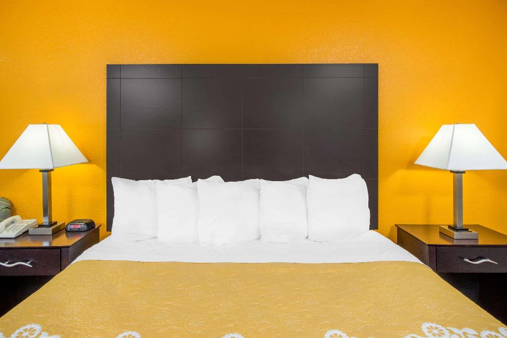 Days Inn By Wyndham Calvert City