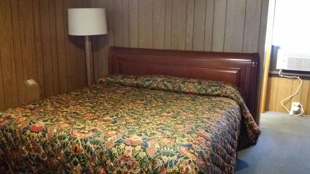 Knights Inn Stevens Point