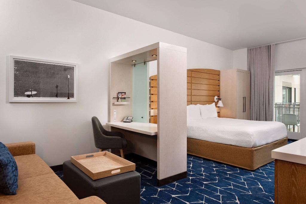SpringHill Suites by Marriott Oceanside Beach