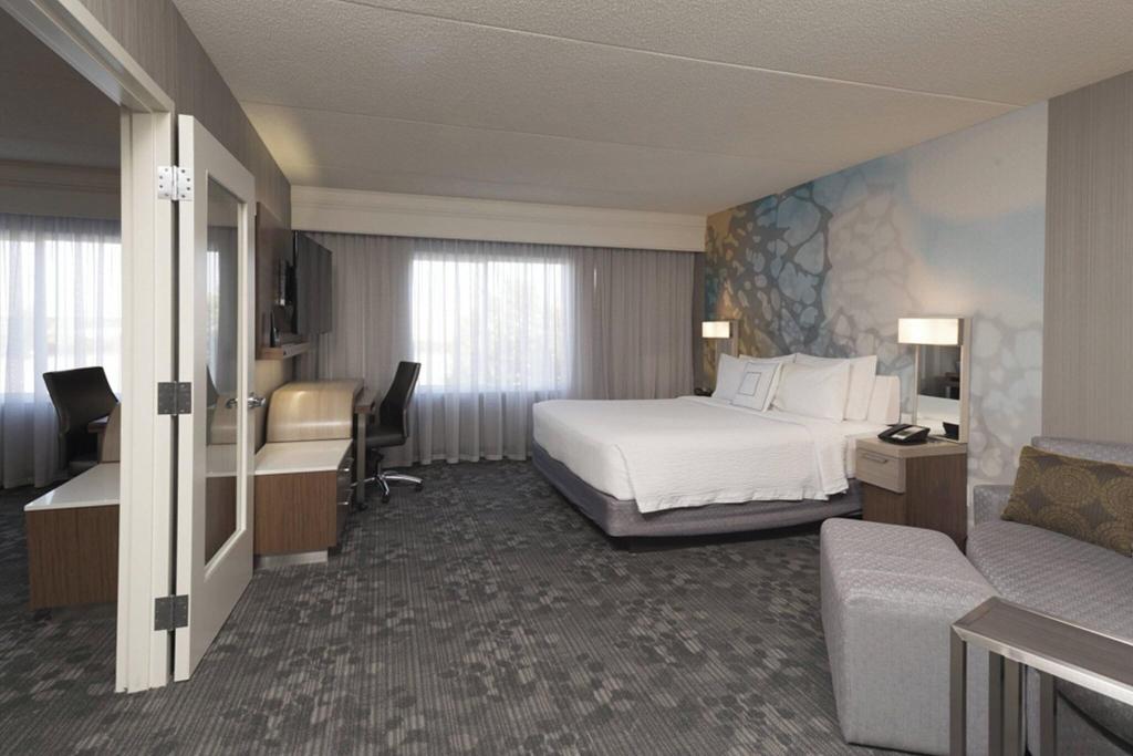Courtyard Toronto Vaughan