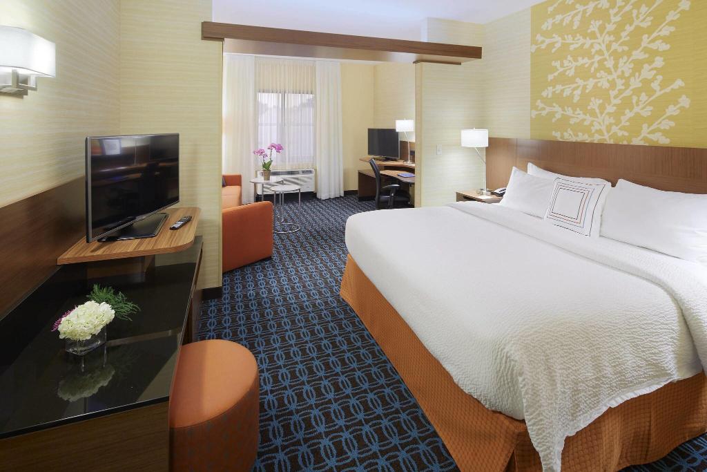 Fairfield Inn & Suites Springfield Northampton/Amh