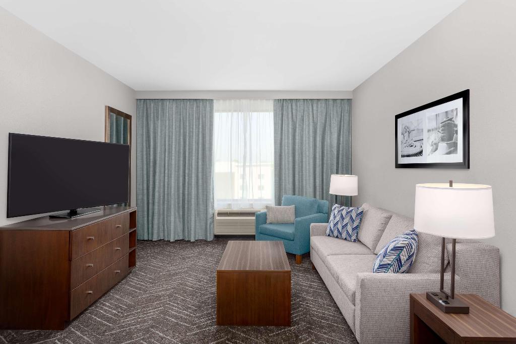 DoubleTree by Hilton Charleston Mount Pleasant