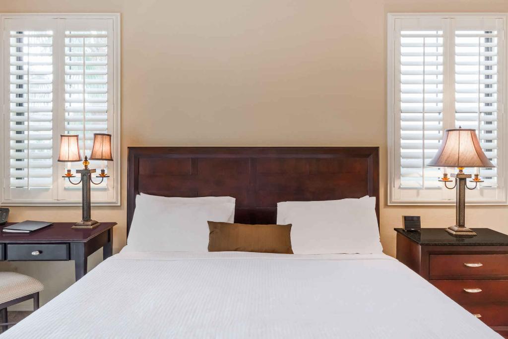Wyndham Green Valley Canoa Ranch Resort
