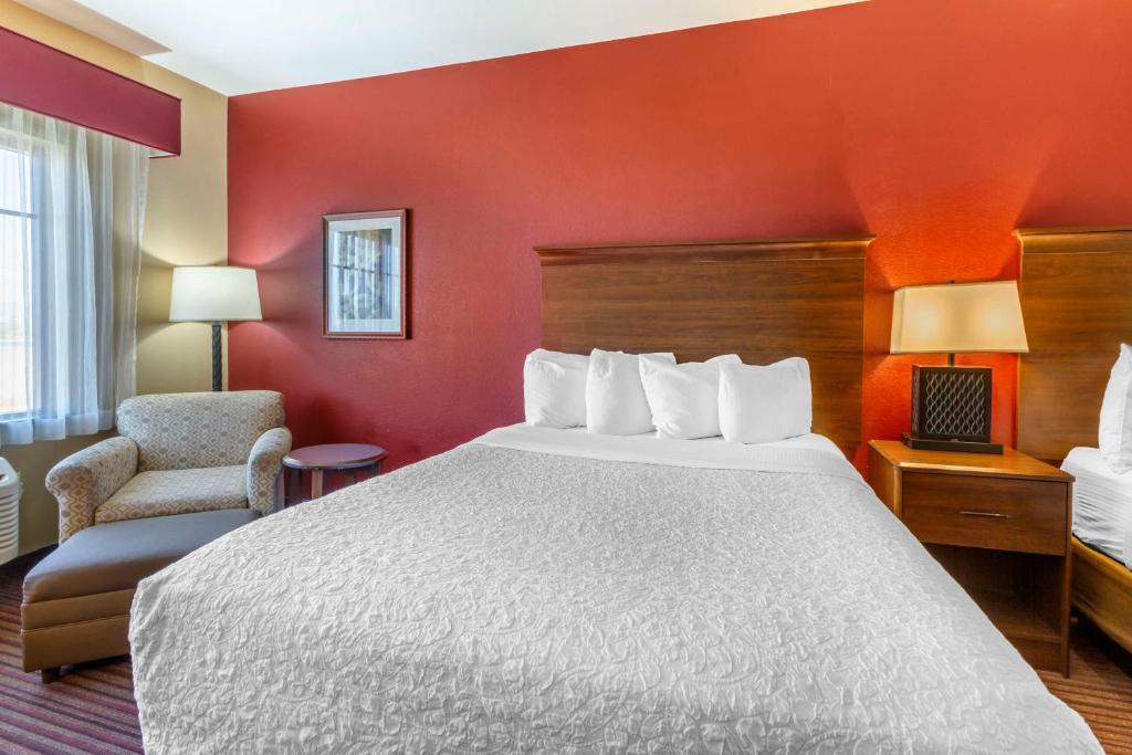BEST WESTERN Plus Chandler Hotel & Suites